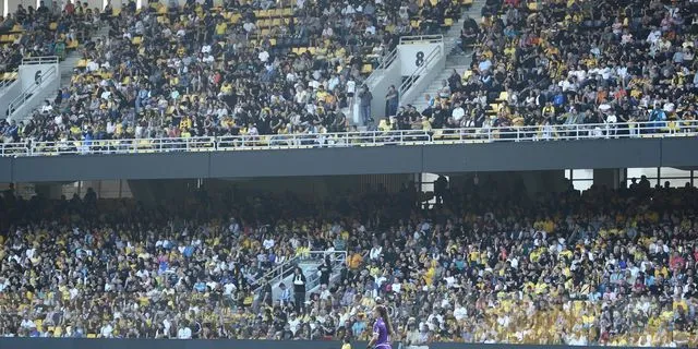 Ιστορικό ρεκόρ στο ποδόσφαιρο γυναικών με 15.000 φιλάθλους στην OPAP Arena
