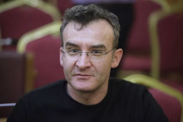 Νίκος Ορφανός: Ο όγκος στο κεφάλι εντοπίστηκε 20 μέρες μετά τη γέννηση του παιδιού μου