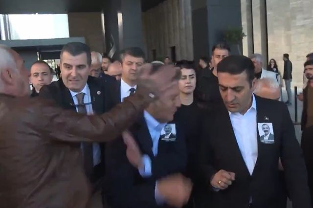 Τουρκία: Η ταυτότητα του δράστη της επίθεσης κατά του προέδρου του CHP