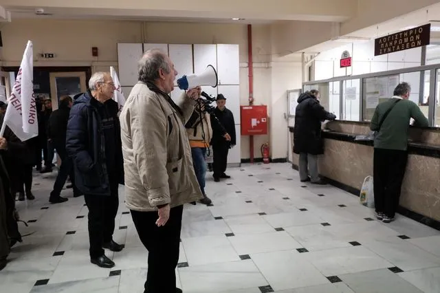 Δημόσιε υπάλληλε, πρέπει να αξιολογηθείς