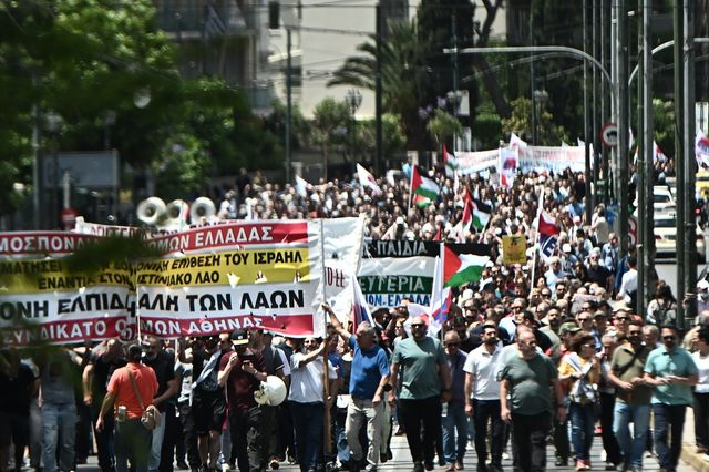 Μαζική πορεία αλληλεγγύης στον παλαιστινιακό λαό στην Αθήνα