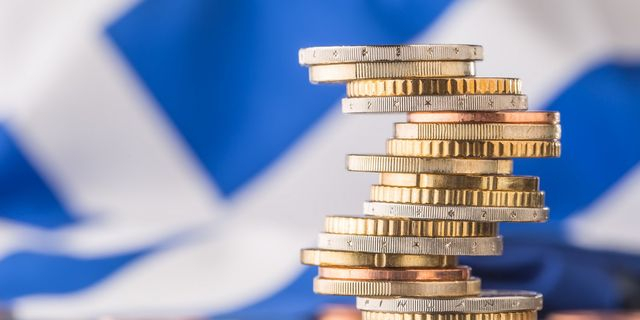 Σε νέο ιστορικό χαμηλό το περιθώριο των Ελληνικών 10ετών ομολόγων