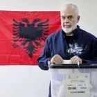 Εκλογές στην Αλβανία: Θρίαμβο Ράμα δείχνουν τα exit polls-Αμφισβητεί τα νούμερα ο Μπερίσα