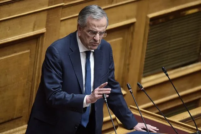 Σαμαράς: Εξωτερική πολιτική του “ό,τι πείτε”