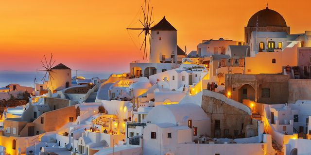 Η εικόνα για τον τζίρο σε εστίαση και καταλύματα – Η περίπτωση της Σαντορίνης