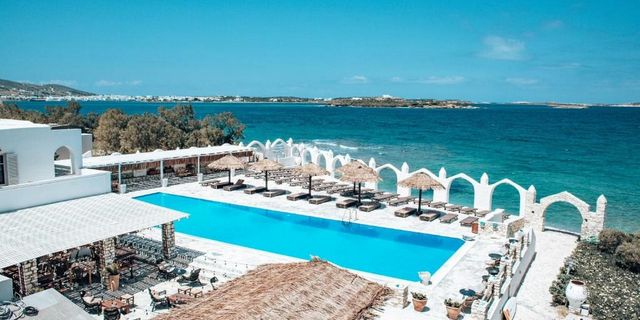 Στη HotelBrain περνά το Selina Paros και θα λειτουργήσει ως Radisson Individual