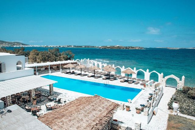 Στη HotelBrain περνά το Selina Paros και θα λειτουργήσει ως Radisson Individual