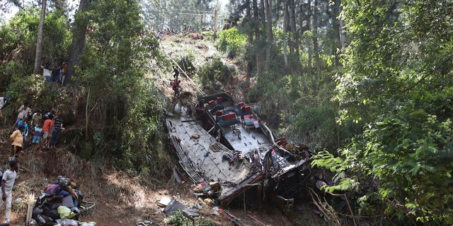 Τραγωδία στη Σρι Λάνκα: 21 νεκροί σε τροχαίο και δεκάδες τραυματίες