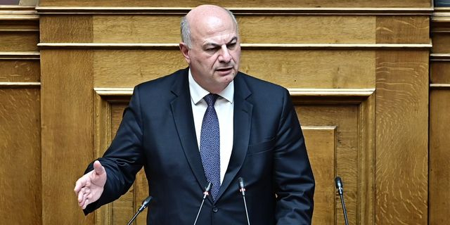 Κώστας Τσιάρας