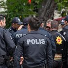 Τουρκία: Πατέρας κρέμασε την κόρη του από το παράθυρο και απειλούσε με μαχαίρι