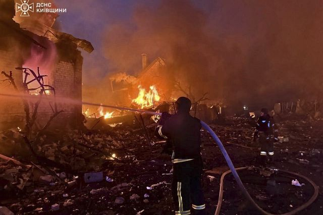 Τρίτη συνεχόμενη νύχτα σφοδρών ρωσικών επιδρομών στην Ουκρανία