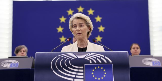 Pfizergate: Ώρα της κρίσης για φον ντερ Λάιεν και τα μηνύματα με Μπουρλά