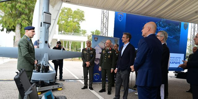 Τα νέα υπερσύγχρονα drones V-BAT “ανοίγουν τα φτερά τους”