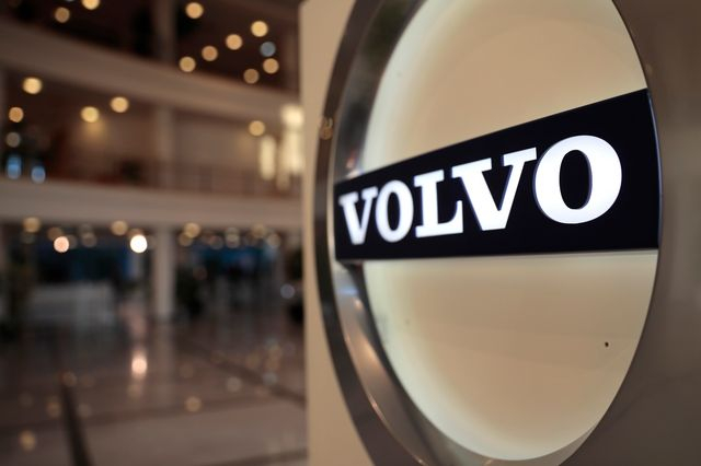 Η Volvo προχωρά σε απολύσεις 3.000 εργαζομένων