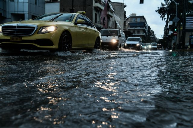 Αποχέτευση Αττικής: Χάος, Πλημμύρες και η στάση της ΕΥΔΑΠ