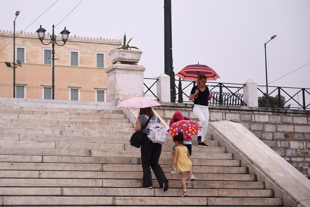 Καιρός: Έρχονται ξανά βροχές από την Παρασκευή – Η ανάρτηση Κολυδά
