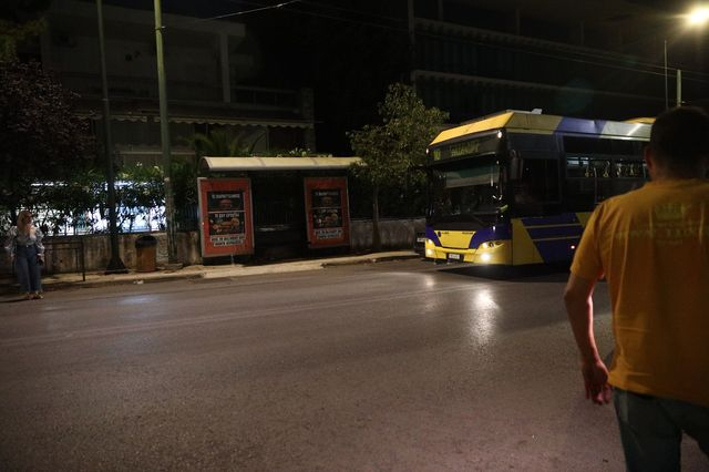 ΑΥΤΟΚΙΝΗΤΟ ΕΠΕΣΕ ΣΕ ΣΤΑΣΗ ΣΤΟ ΧΑΛΑΝΔΡΙ