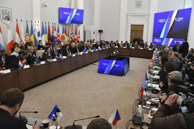 Πόλεμος στην Ουκρανία: Κρίσιμη ευρωπαϊκή σύνοδος στο Λονδίνο μετά το τελεσίγραφο στην Ρωσία