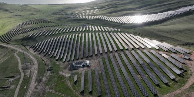 Sungrow Ελλάδας: η ομάδα που δίνει ενέργεια στο μέλλον!