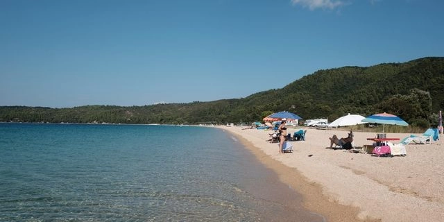 Χαλκιδική: Εξαφάνιση 7χρονης σε παραλία – Εντοπίστηκε σε απόσταση πέντε χιλιομέτρων