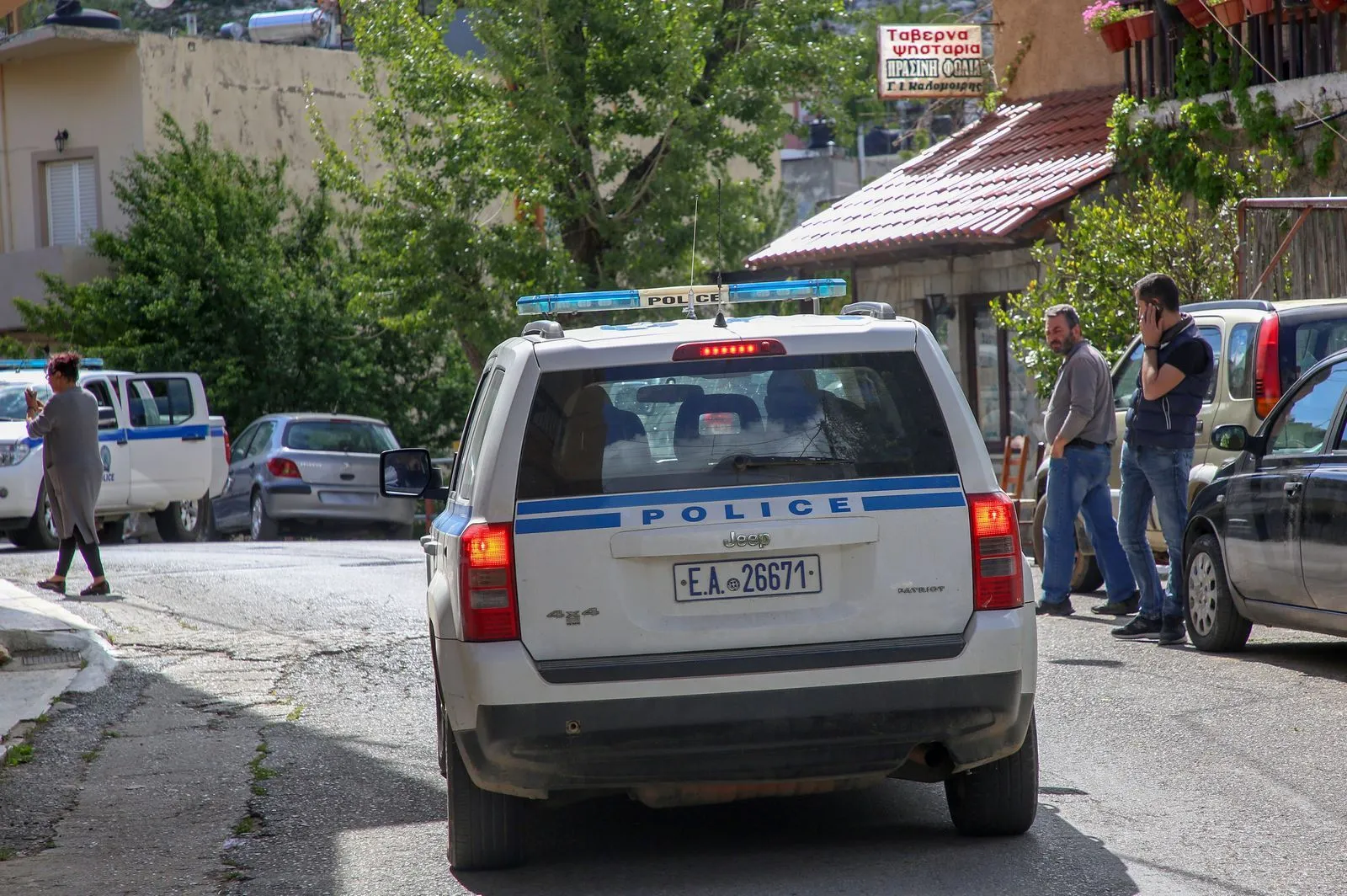 Μεγάλη αστυνομική επιχείρηση στην Κρήτη - Οικογενειακές συμμορίες, ναρκωτικά και ΟΠΕΚΕΠΕ