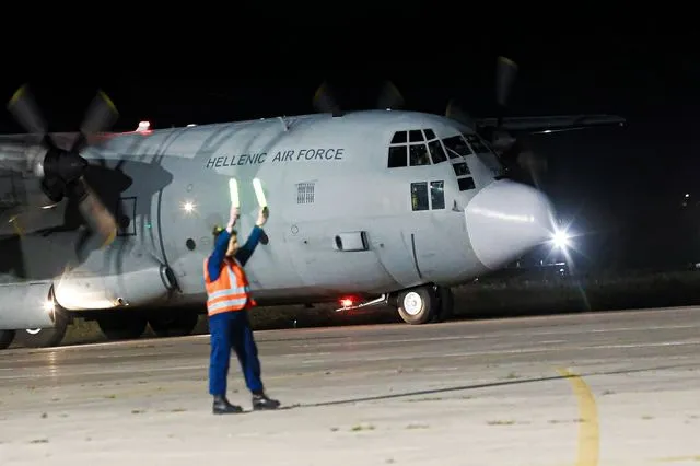 Με πολεμικά αεροσκάφη στην Αθήνα οι 105 Έλληνες πολίτες από το Ισραήλ