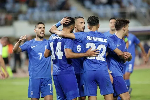 Ελλάδα – Σλοβακία 4-1: Η νίκη γίνεται συνήθεια για την Εθνική που κέρδισε στο Παγκρήτιο με επίθεση-φωτιά και σούπερ Μανδά