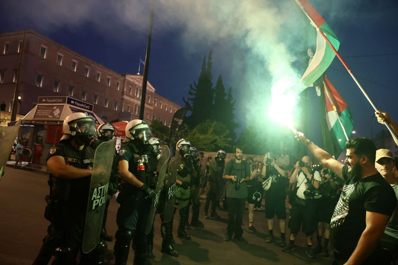 Το “Λευτεριά στην Παλαιστίνη” ήχησε στους δρόμους της Αθήνας – Μεγαλειώδης πορεία