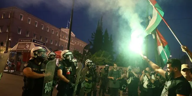 Το “Λευτεριά στην Παλαιστίνη” ήχησε στους δρόμους της Αθήνας – Μεγαλειώδης πορεία