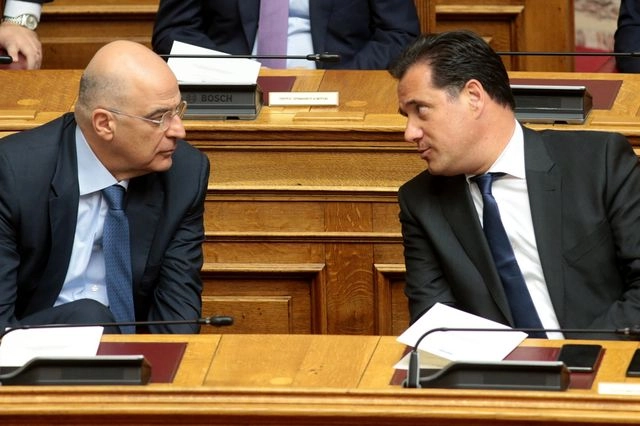 Ναυμαχία δελφίνων της ΝΔ μέσω Λιβύης