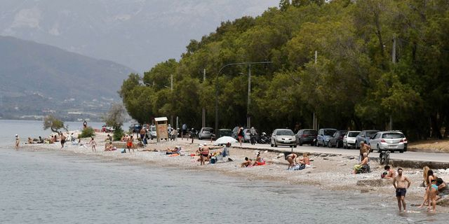 Πάτρα: Παραλίγο τραγωδία με 5χρονο παιδί – Ναυαγοσώστης τον έσωσε από πνιγμό