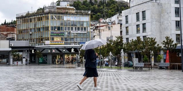Από τη Λαμία ξεκίνησε η κακοκαιρία-εξπρές – Ποιες περιοχές θα “χτυπήσει”