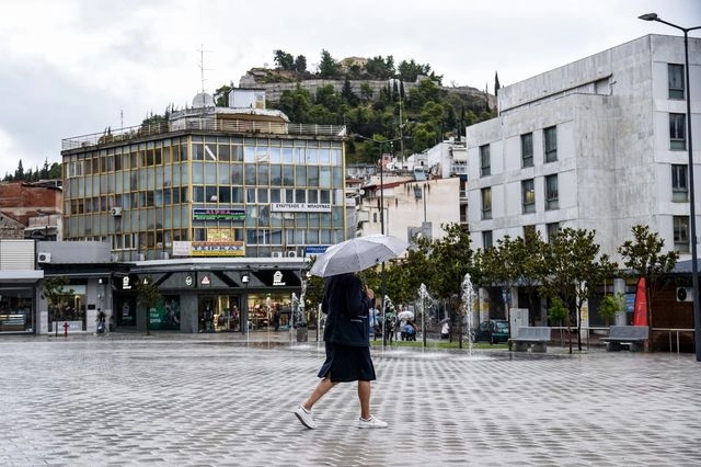 Από τη Λαμία ξεκίνησε η κακοκαιρία-εξπρές – Ποιες περιοχές θα “χτυπήσει”