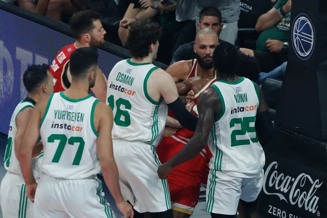 Συγκάτοικοι είμαστε όλοι στην τρέλα…