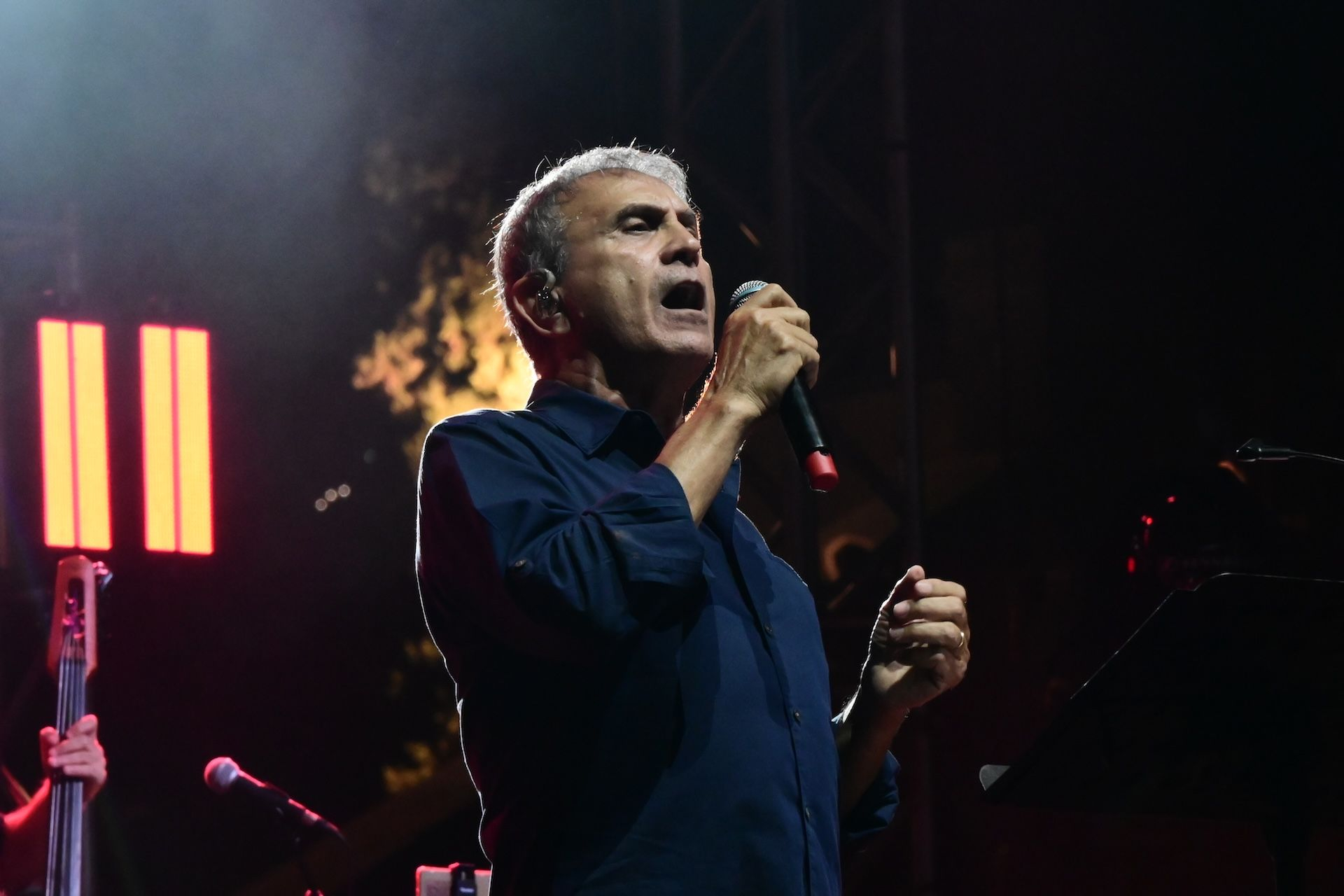 Συναυλία - αφιέρωμα για τα 100 χρόνια από τη γέννηση του Μίκη Θεοδωράκη από την Κεντρική Επιτροπή του ΚΚΕ στο Παναθηναϊκό Στάδιο (Καλλιμάρμαρο), με τίτλο "Κοντά σας όλη μου η ζωή", Τετάρτη 25 Ιουνίου 2025. Στην συναυλία συμμετείχαν οι, Γεράσιμος Ανδρεάτος, Ρίτα Αντωνοπούλου, Παντελής Θαλασσινός, Άγγελος Θεοδωράκης, Βιολέτα Ίκαρη, Βασίλης Λέκκας, Κώστας Μακεδόνας, Μανώλης Μητσιάς, Δημήτρης Μπάσης, Γιώτα Νέγκα, Γιώργος Νταλάρας, Βασίλης Παπακωνσταντίνου, Μίλτος Πασχαλίδης, Παναγιώτης Πετράκης, Άλκηστις Πρωτοψάλτη, Αγγελική Τουμπανάκη, Κώστας Τριανταφυλλίδης, Διονύσης Τσακνής, Μαρία Φαραντούρη, Μάριος Φραγκούλης, "Κοινοί Θνητοί". (ΤΑΤΙΑΝΑ ΜΠΟΛΑΡΗ/EUROKINISSI)