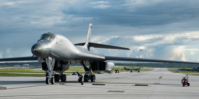 Βομβαρδιστικό B-1B Lancer της Πολεμικής Αεροπορίας των ΗΠΑ στη Βάση Άντερσεν