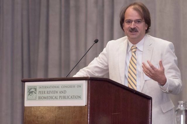 Ο καθηγητής του Πανεπιστημίου Stanford John Ioannidis