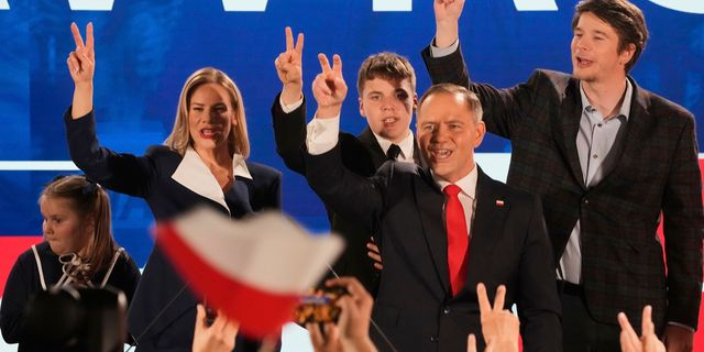 Πολωνία: Η νίκη Ναβρότσκι προκαλεί ανησυχία στην ΕΕ και πανηγυρισμούς στους εθνικιστές