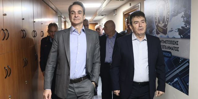 Ολυμπιακός – Παναθηναϊκός AKTOR: Μέτρα από την κυβέρνηση μετά τις εικόνες ντροπής
