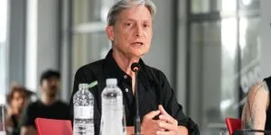 Judith Butler: Να δώσουμε πάθος στο όραμα της ισότητας, της ελευθερίας και της δικαιοσύνης