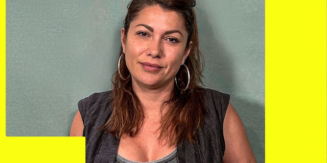 Η Κλέλια Ρένεση Στη Χώρα Των Στερεοτύπων