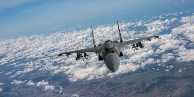 Ουκρανία: Ο στρατός ανακοίνωσε ότι κατέρριψε ρωσικό μαχητικό αεροσκάφος Su-35
