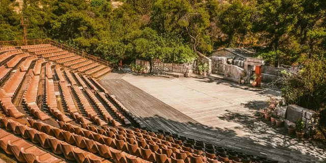 “Φ hill Sessions”: Το φεστιβάλ που φέρνει νέο παλμό στο Λόφο του Φιλοπάππου