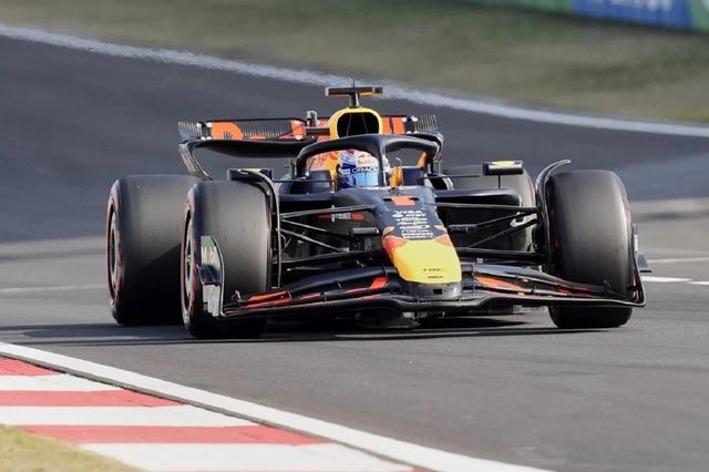 F1 GP Αυστρίας: Εκτός ο Φερστάπεν στον πρώτο γύρο – Tον πήρε παραμάζωμα ο Αντονέλι