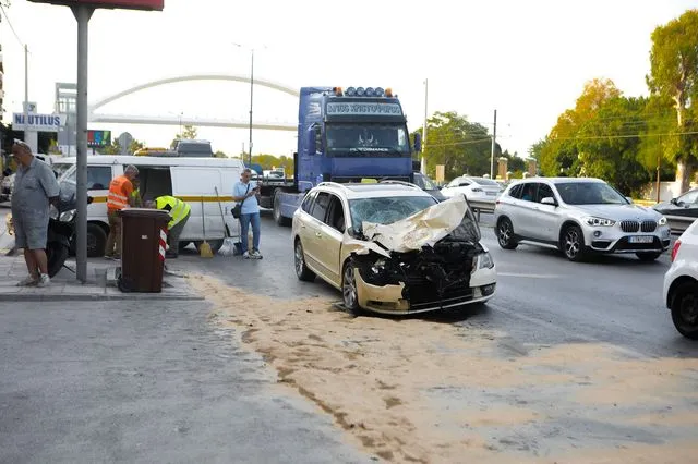 Τροχαίο στην Λ. Ποσειδώνος: Ποινικές διώξεις κατά των δύο οδηγών