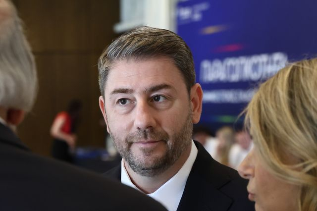 Ανδρουλάκης στον ΣΕΒ: Ενίσχυση της εγχώριας βιομηχανίας αλλά και συλλογικές συμβάσεις