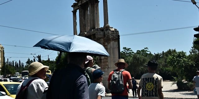 Καιρός: Σε κλοιό καύσωνα η χώρα – Έως και 41 βαθμούς ο υδράργυρος