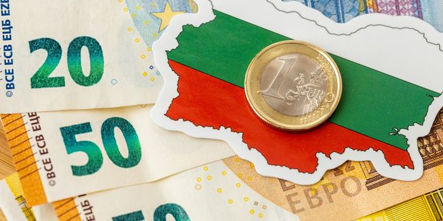 Στην Ευρωζώνη η Βουλγαρία από το 2026