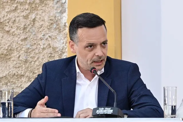 Δούκας: “Δεν θα αφήσουμε το κέντρο της Αθήνας να μετατραπεί σε αποθήκη ψυχών”