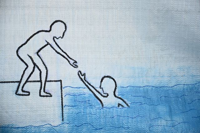 Πανό από συλλαλητήριο - συναυλία από σωματεία και φορείς ενάντια στο νομοσχέδιο για την ψυχική υγεία και την απεξάρτηση